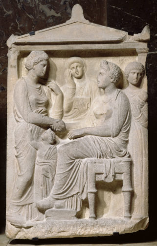 Athenes, Stele funeraire de Baco, Socrates et Aristonike, 4e s- avant J–C-, Louvre DAGER  © RMN-Grand Palais musee du Louvre-H Lewandowski-jpg