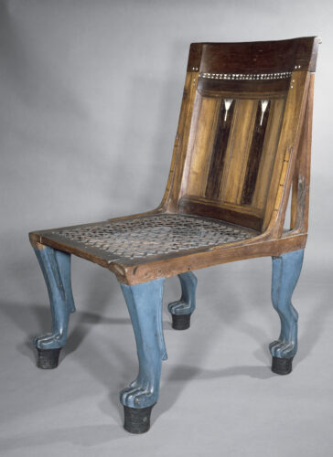 Chaise © RMN Grand Palais (musée du Louvre) / Maurice et Pierre Chuzeville